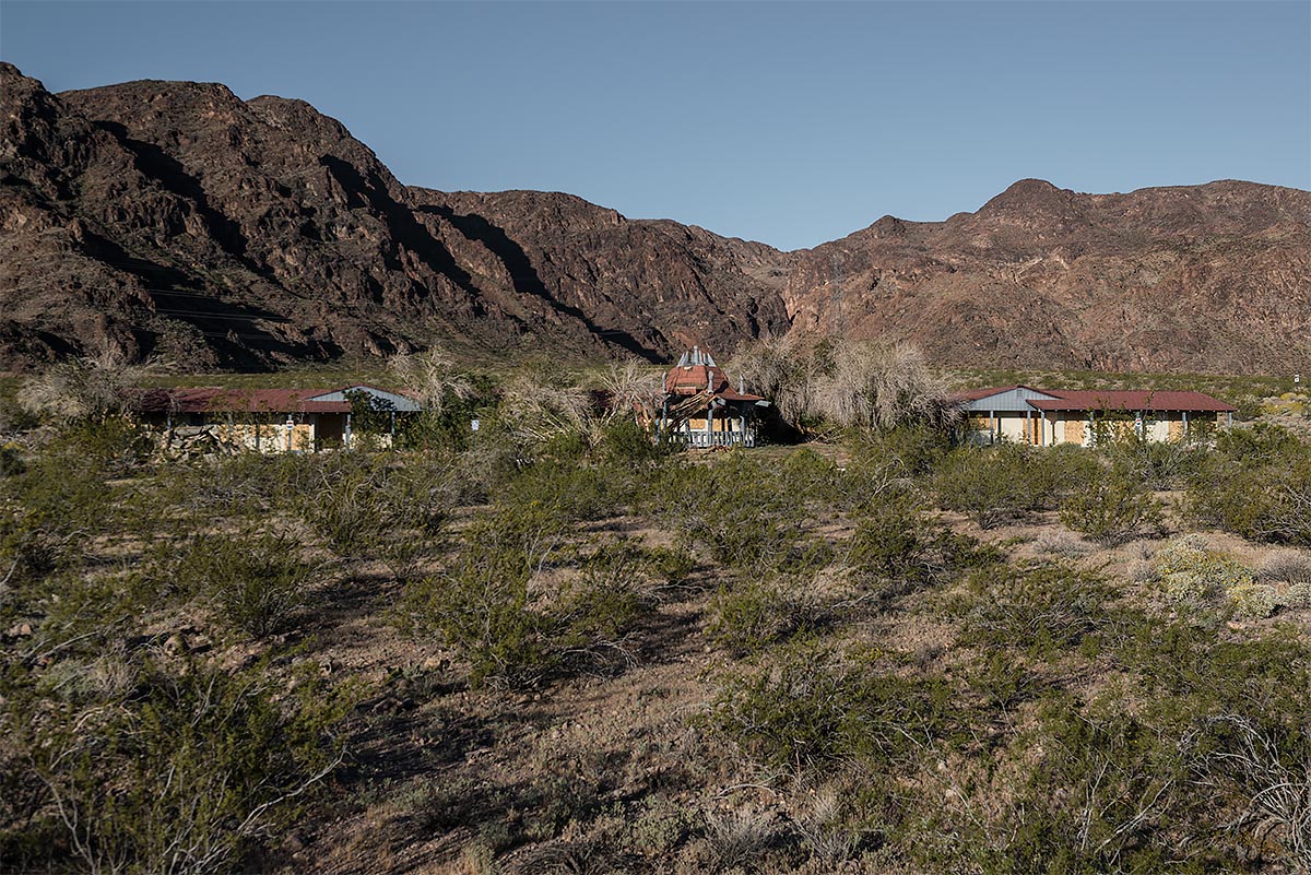 no vacancy #60, usa, 2016 (motel that used to be next to lake mead. the draught has put the shoreline 2km away)