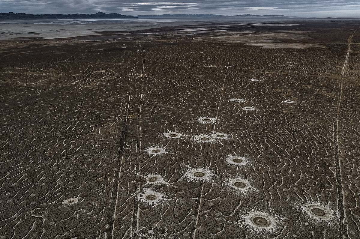 leftscape #7, usa, 2017 (test range on the salt flats in utah)