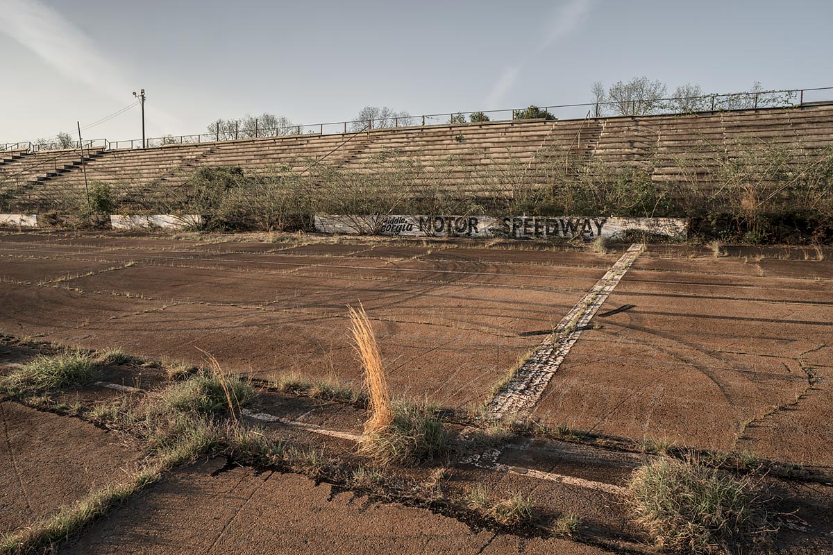 it was a pleasure #83, usa, 2017 (racetrack in georgia abandoned since 2002)