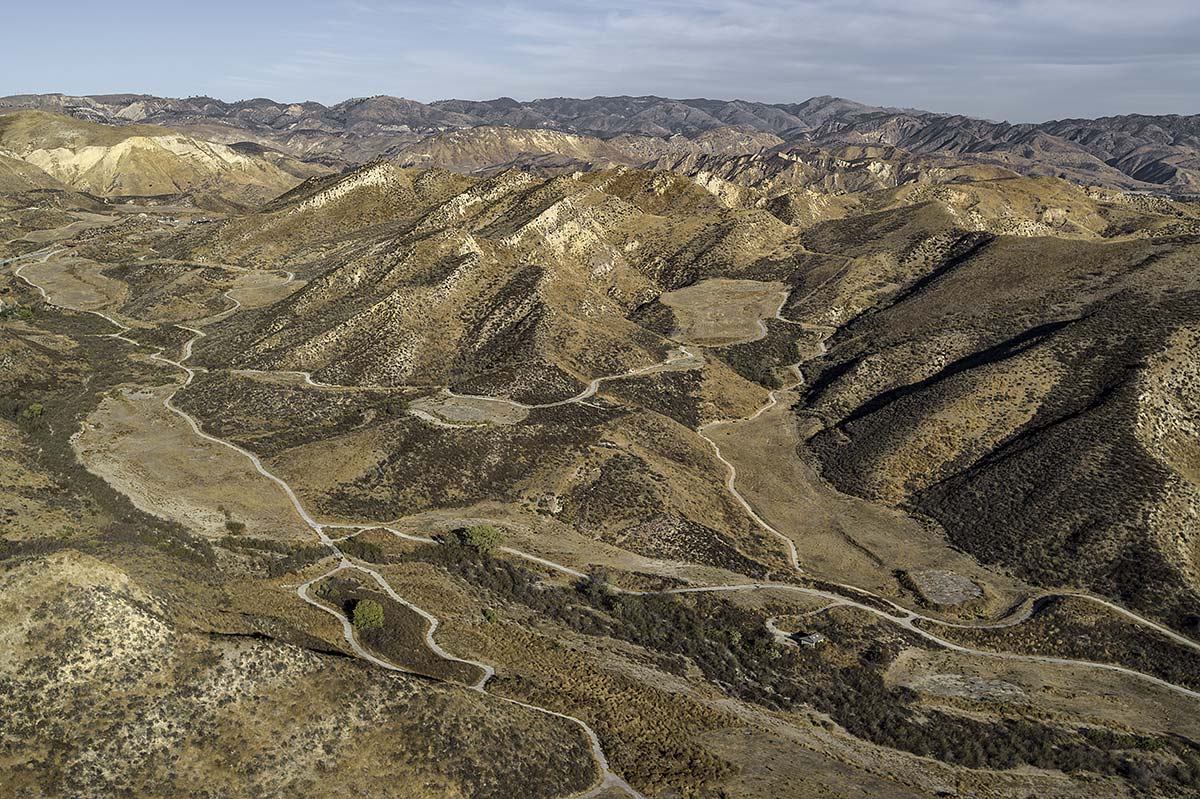 leftscape #23, usa, 2017 (golf course in california closed down due to high water prices and changing consumer behavior)