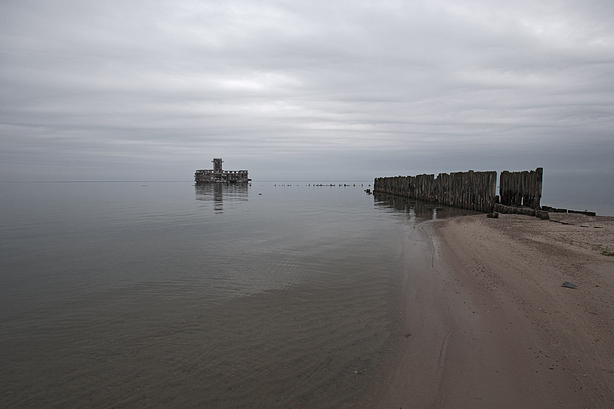 hellion of the deep, rest in peace #45, poland, 2011 (torpedo testing station from the nazi days)