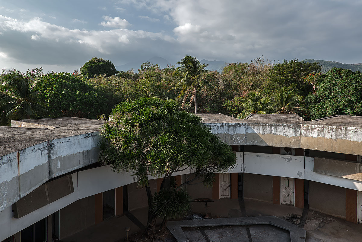 no vacancy #28.2, philippines, 2014