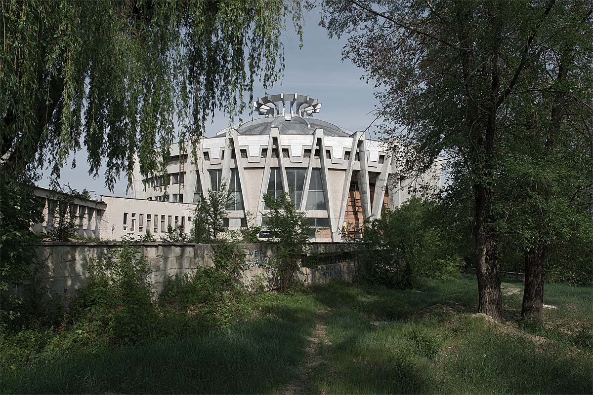 it was a pleasure #42, moldova, 2012 (national circus built during a breshnew campaign and abandoned due to lack of funds to support)