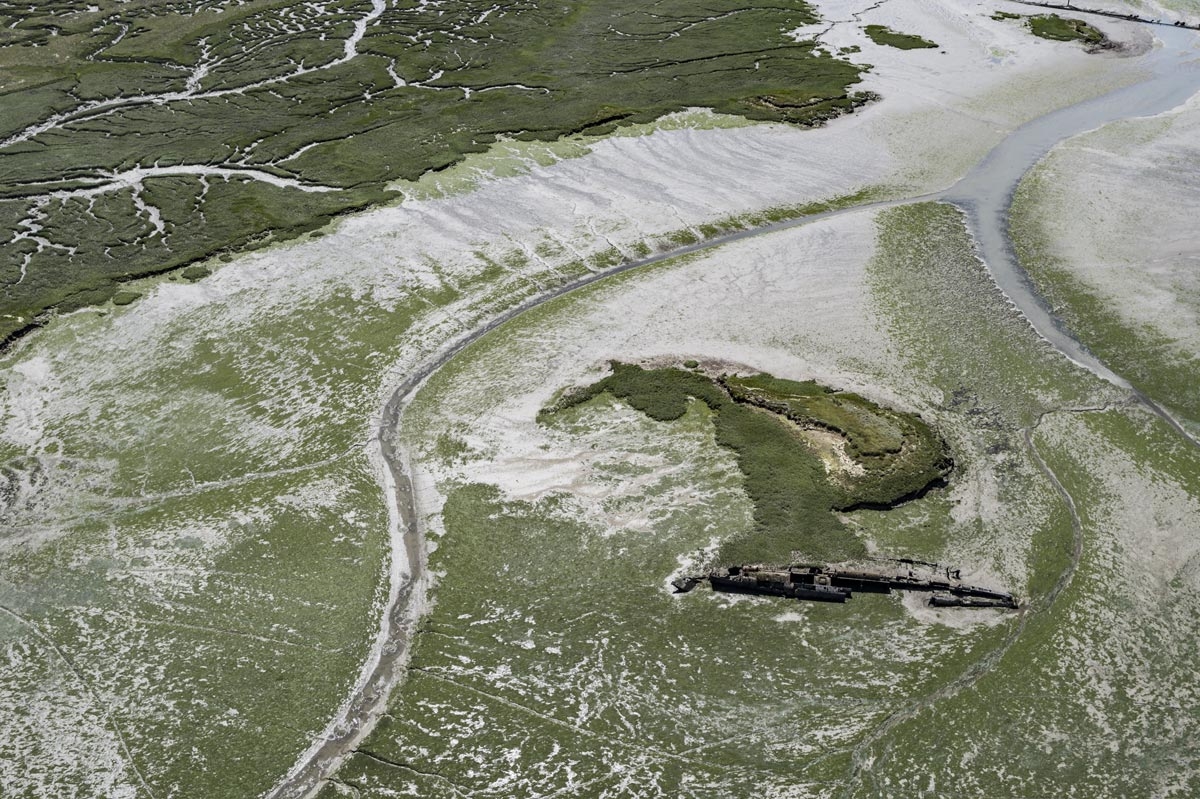 rest in peace #105, UK, 2018 (UB-122 was a german ww1 submarine that was surrendered to britian in nov. 1918. why it ended up on sandbank in the river medway is unknown)