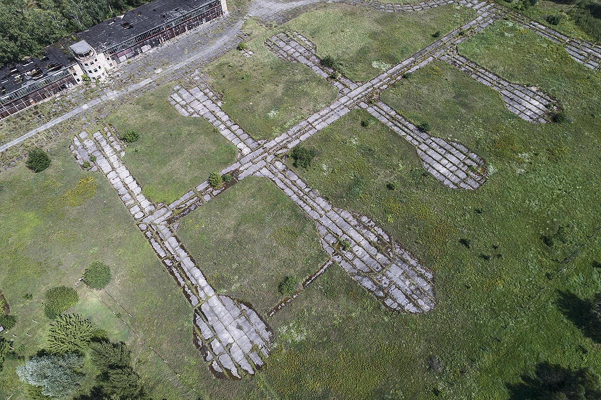 lost berlin #12, germany, 2017 (at the airport Rangsdorf Beate Uhse learned to fly and worked as a test pilot before the war and Von Stauffenberg took off to Wolfsschanze to attempt to assassinate Hitler. After WW2 a heli-maintanance port of the Soviets)