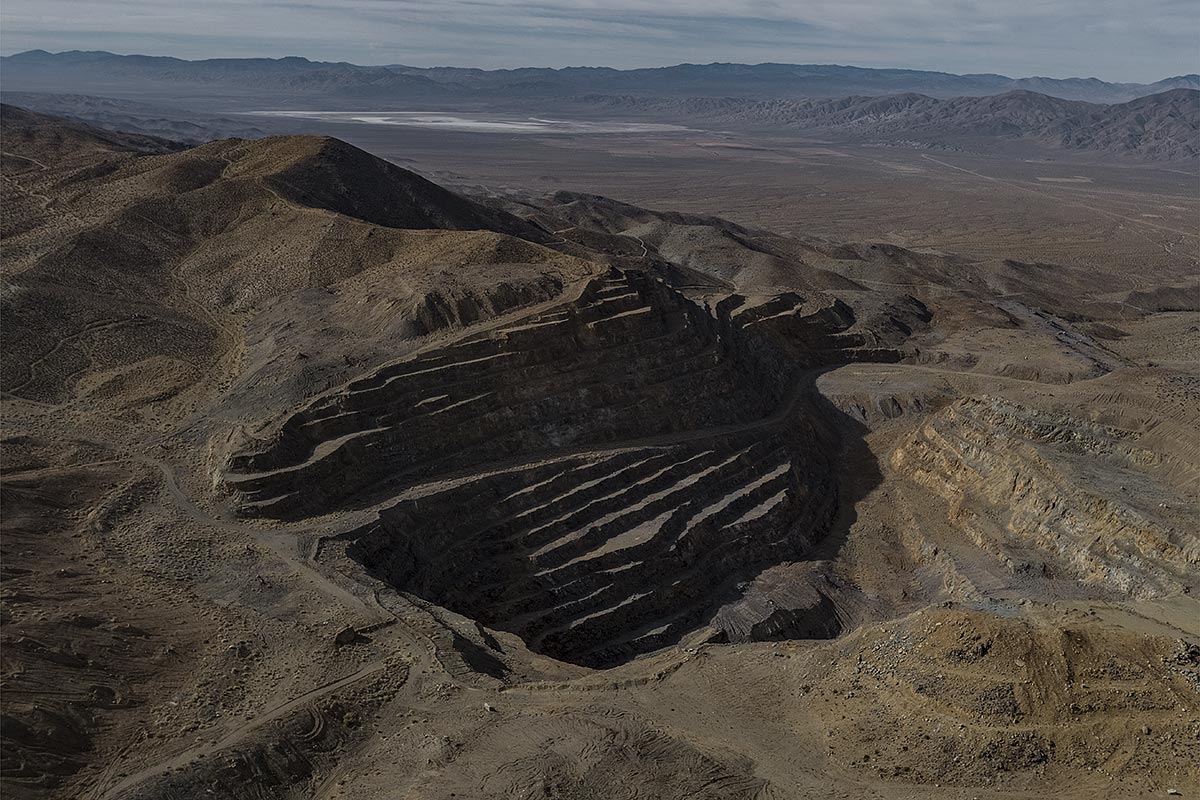 leftscape #2, usa, 2017 (abandoned mine in mojave desert)