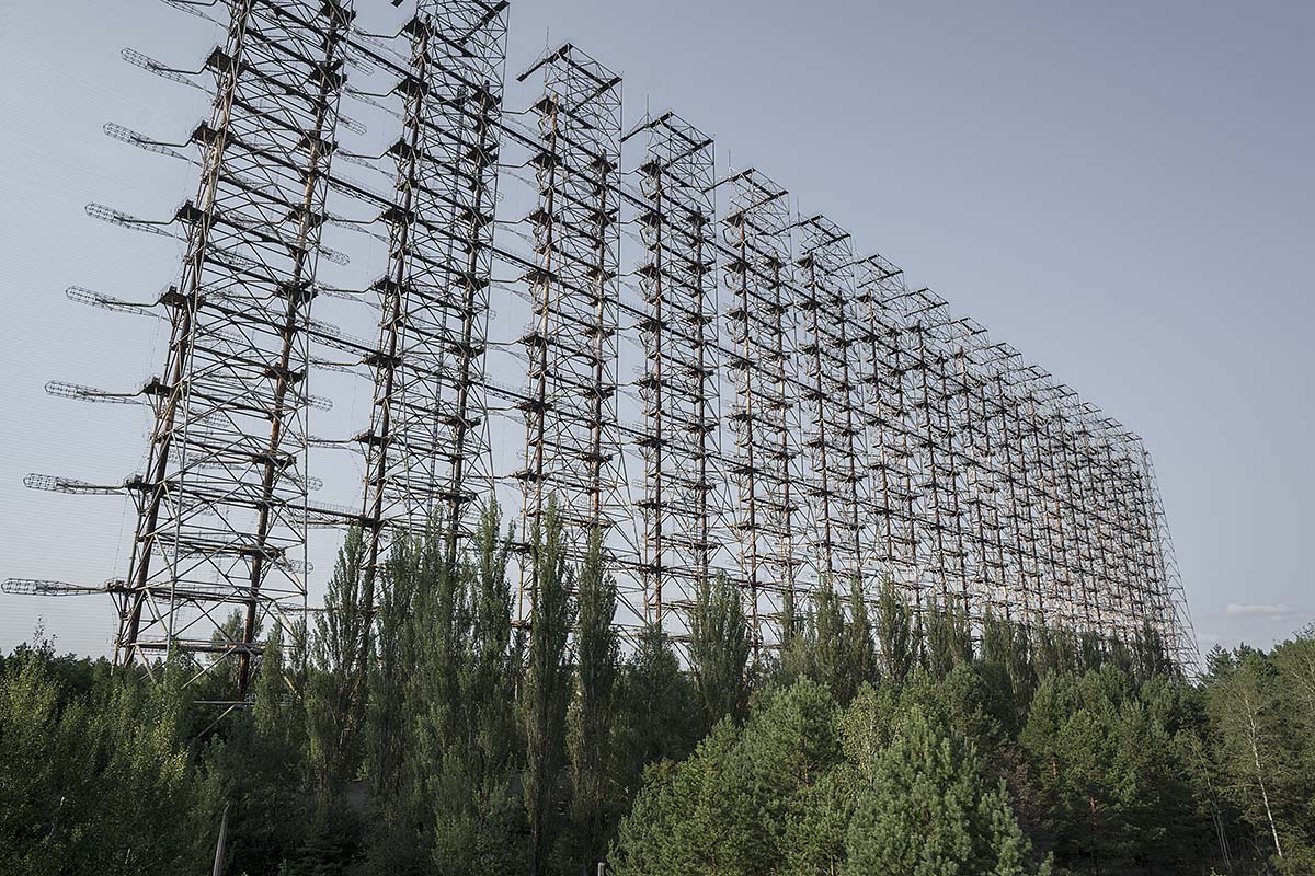 rest in peace #102, ukraine, 2017 (the duga antenna was a 750m wide & 150m high antenna to monitor rocket launches up to 15000km away. located 10km from chernobyl it had to be abandoned in 1986)